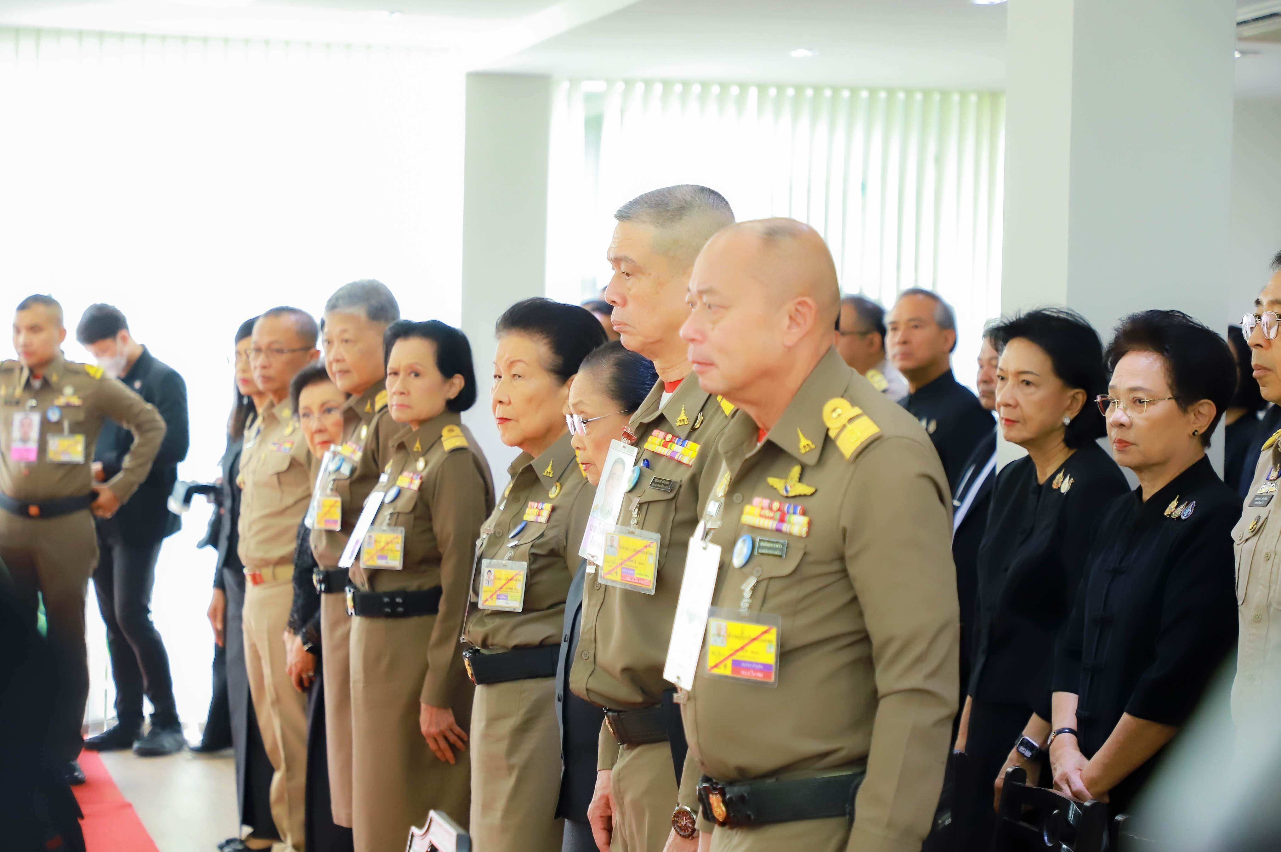 title - ส.ป.ก. เข้าร่วมพิธีเจริญพระพุทธมนต์บำเพ็ญพระราชกุศล ถวายความอาลัยแด่ สมเด็จพระนางเจ้าสิริกิติ์ พระบรมราชินีนาถ พระบรมราชชนนีพันปีหลวง และสมเด็จพระเจ้าลูกเธอ เจ้าฟ้าพัชรกิติยาภา นเรนทิราเทพยวดี กรมหลวงราชสาริณีสิริพัชร มหาวัชรราชธิดา